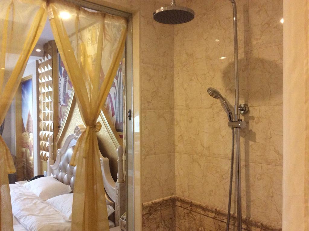 Harbin Walker Coffee Hotel Rum bild